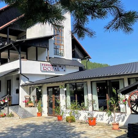 קאמפולונג מולדובנסק Royal Bucovina Residence Adults Only-Self Check-In מראה חיצוני תמונה