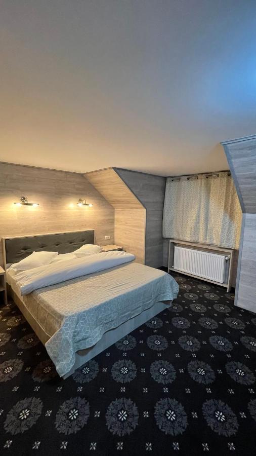 קאמפולונג מולדובנסק Royal Bucovina Residence Adults Only-Self Check-In מראה חיצוני תמונה